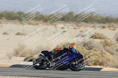 media/Nov-01-2025-CVMA (Sat) [[fc0f7531b8]]/Race 1-Formula Middleweight/